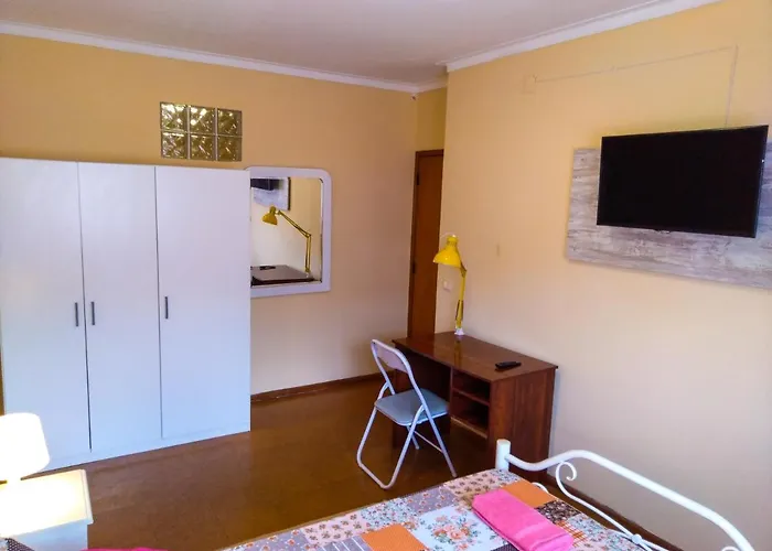 Friends In - Charming Bedrooms In The Historic Center Πανσιόν